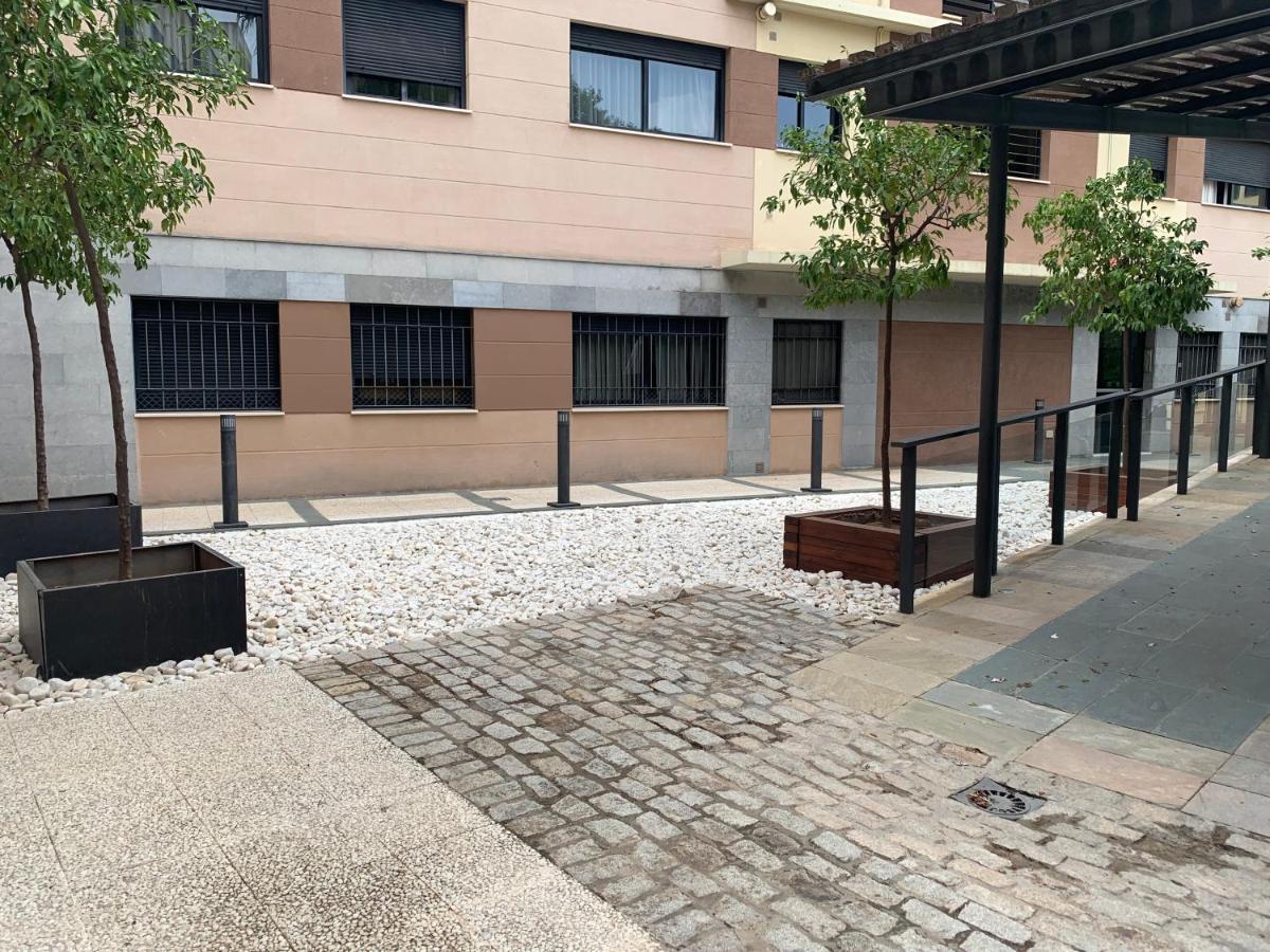Apartamento Proximo Al Centro De 2 Dormitorios Con Piscina. เซบีญา ภายนอก รูปภาพ